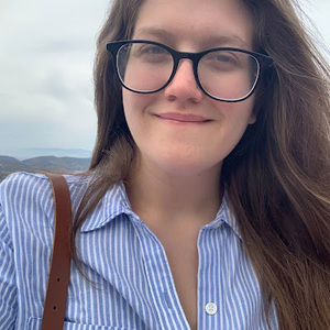 Meet your Posher, Abigail